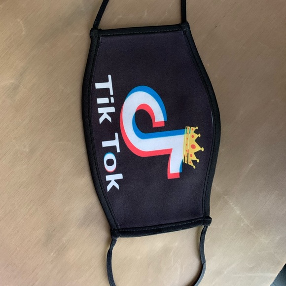 Mask - Picture 1 of 1